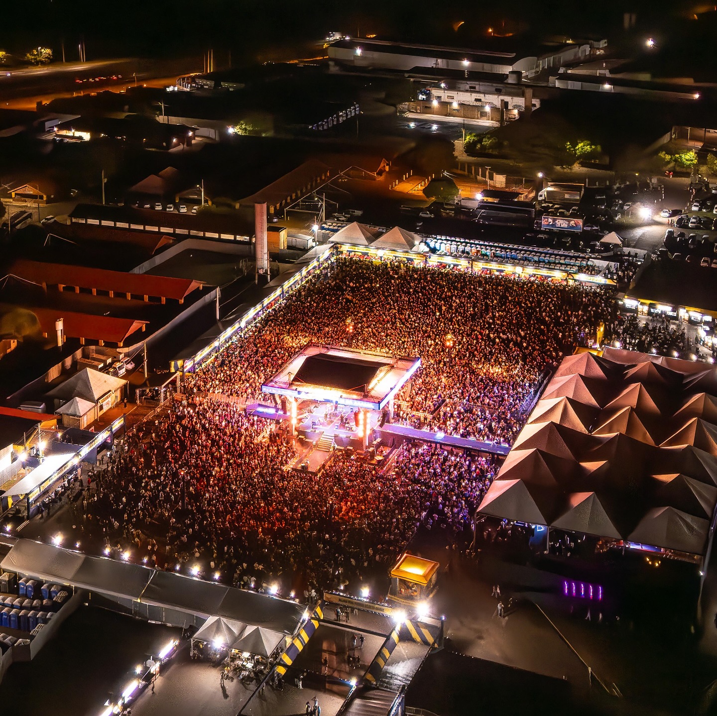 CÊ TÁ DOÍDO FESTIVAL